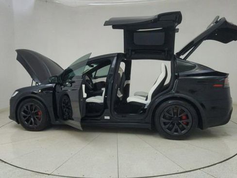 Used 2024 Tesla Model X Plaid image 79
