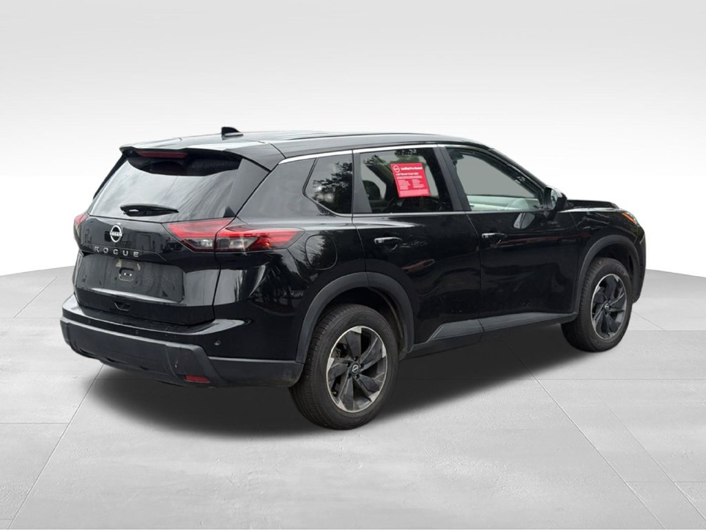 Certified 2025 Nissan Rogue SV FWD image 7