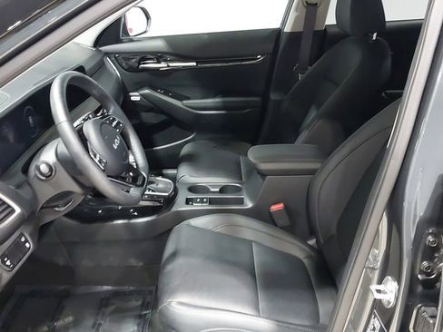 Used 2024 Kia Seltos SX w/ SX Sunroof Package image 19