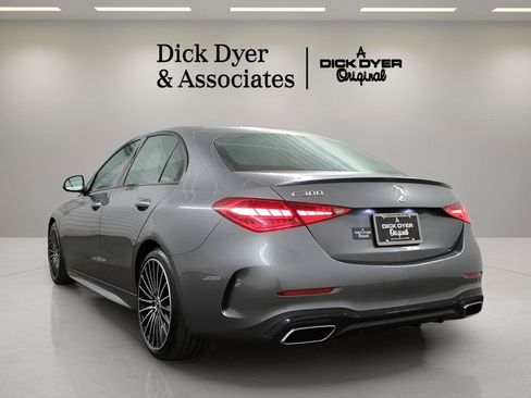 Used 2023 Mercedes-Benz C 300 Sedan image 4