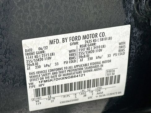 Used 2022 Ford Explorer XLT w/ Equipment Group 202A RWD image 32