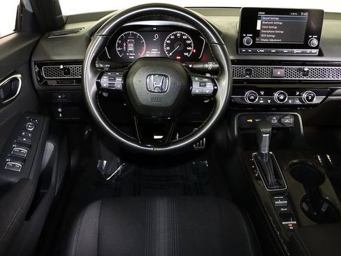 Used 2024 Honda Civic Sport image 3