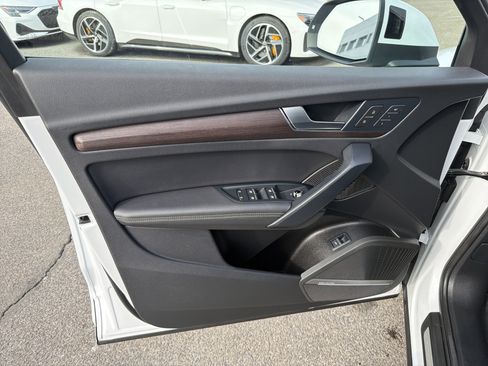 Certified 2023 Audi Q5 2.0T Prestige w/ Prestige Package image 5