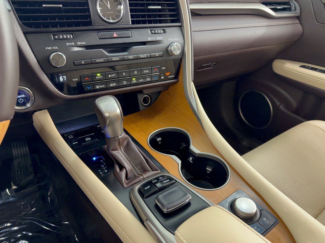 Used 2019 Lexus RX 450h AWD w/ Navigation Package image 21