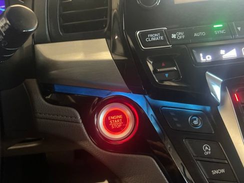 Used 2021 Honda Odyssey Touring image 19