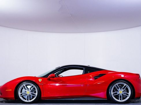 Certified 2016 Ferrari 488 GTB image 4