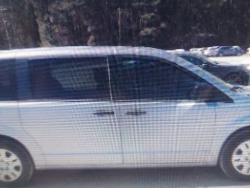 Used 2020 Dodge Grand Caravan SE w/ UConnect Hands-Free Group image 4