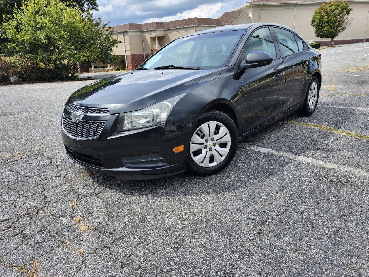 Used 2014 Chevrolet Cruze LS FWD image 3