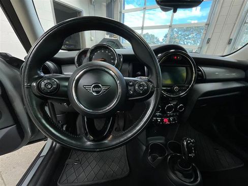 Used 2020 MINI Cooper 4-Door Hardtop image 15
