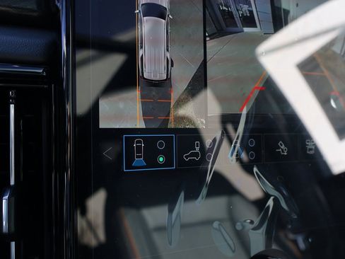 New 2026 GMC Yukon XL AT4 w/ AT4 Premium Plus Package image 30