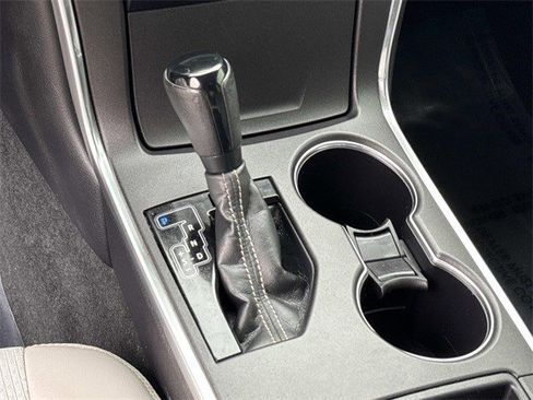 Used 2016 Toyota Camry SE w/ Moonroof Package image 23