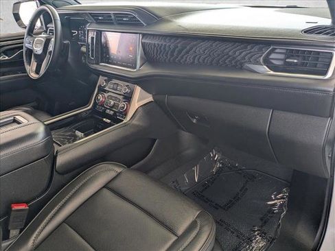 Used 2024 GMC Yukon Denali image 25