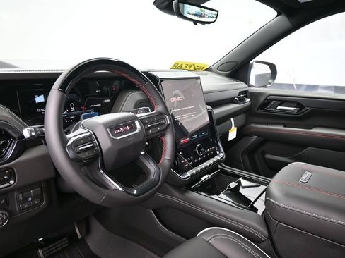 New 2026 GMC Yukon AT4 Ultimate AWD/4WD image 24