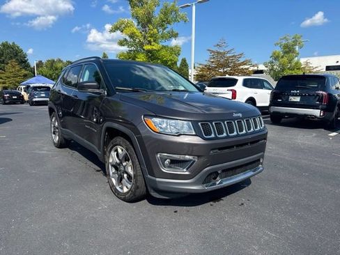 Used 2019 Jeep Compass Limited w/ Advanced Safety Group FWD image 7