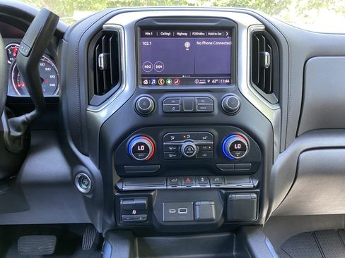 Used 2022 Chevrolet Silverado 1500 RST w/ Redline Edition AWD/4WD image 50