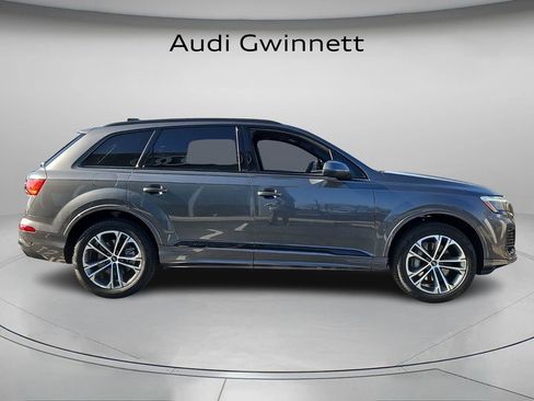 Used 2025 Audi Q7 2.0T Premium w/ Convenience Plus Package image 4