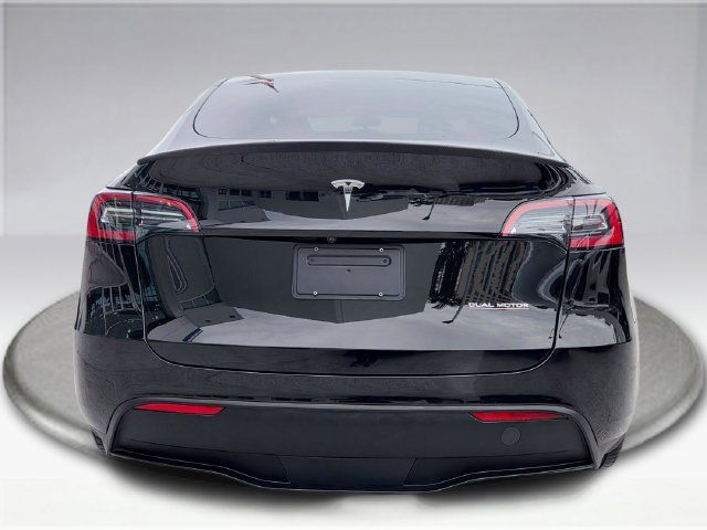 Used 2023 Tesla Model Y Long Range AWD/4WD image 14