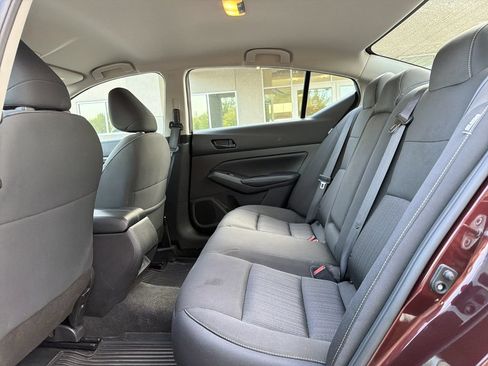 Used 2025 Nissan Altima 2.5 SV FWD image 13