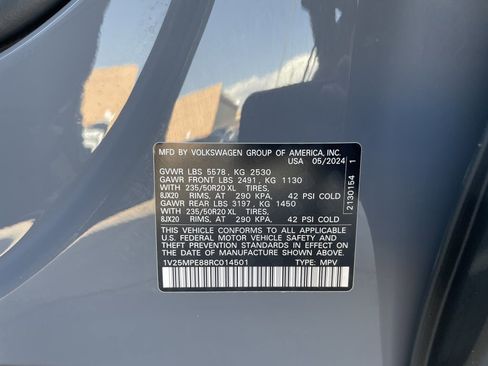 Used 2024 Volkswagen ID.4 S image 54