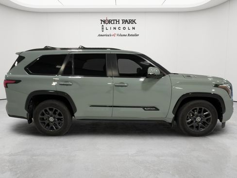 Used 2024 Toyota Sequoia Platinum RWD image 4