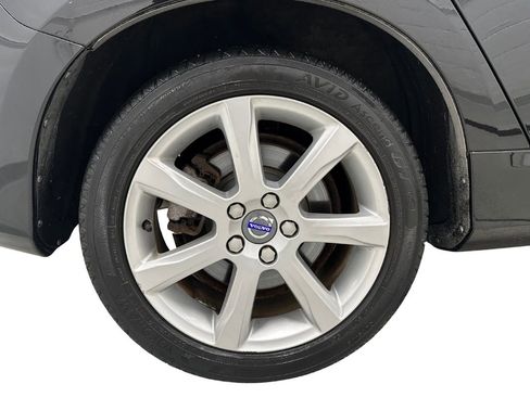 Used 2017 Volvo V60 T5 Platinum w/ Climate Package image 9