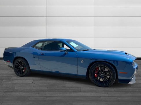 Used 2023 Dodge Challenger SRT Hellcat w/ Harmon/Kardon Sound Group RWD image 2