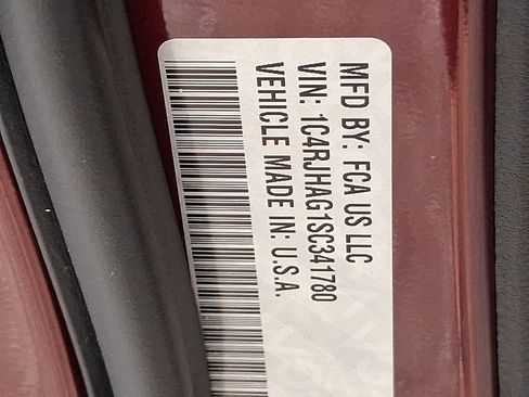 New 2025 Jeep Grand Cherokee Altitude image 14