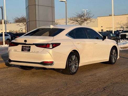 Used 2021 Lexus ES 250 w/ Premium Package image 3