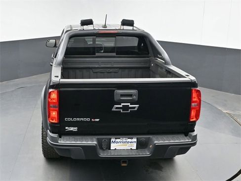 Used 2019 Chevrolet Colorado ZR2 w/ ZR2 Midnight Special Edition image 39