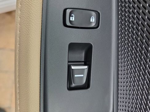 Used 2026 Acura MDX SH-AWD image 37