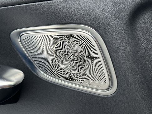 Used 2024 Mercedes-Benz GLC 300 image 31