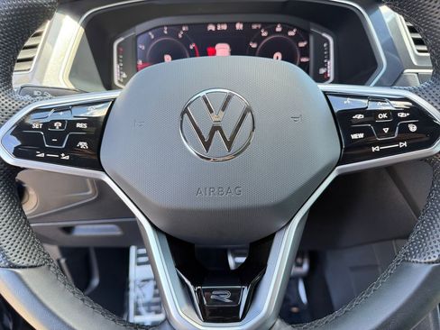 Used 2023 Volkswagen Tiguan SEL R-Line AWD/4WD image 20