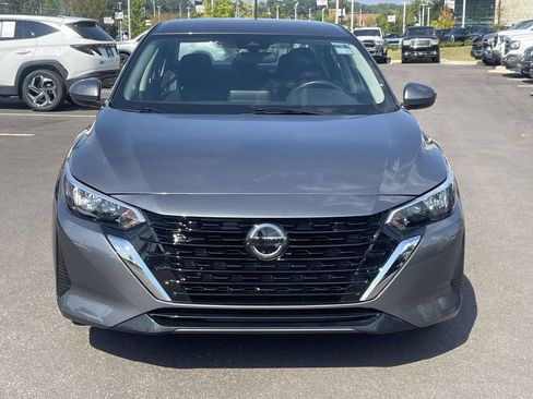 Used 2025 Nissan Sentra SV FWD image 8