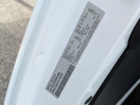 Used 2025 RAM ProMaster 2500 w/ U-Haul Equipment Group FWD image 22