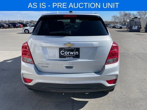 Used 2019 Chevrolet Trax LS w/ Tint and Cruise Package image 4