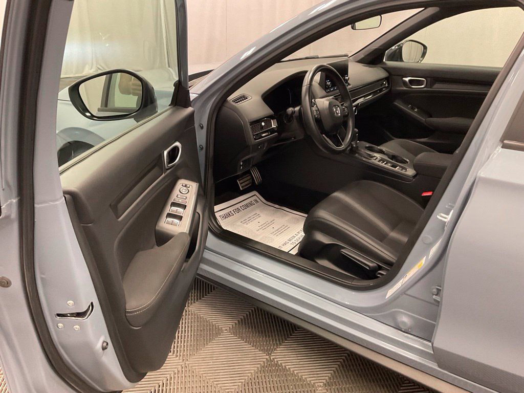 Used 2023 Honda Civic Sport image 7