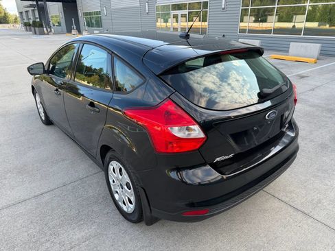 Used 2013 Ford Focus SE FWD image 11