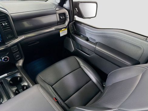 New 2025 Ford F150 Lariat w/ Equipment Group 502A High image 25