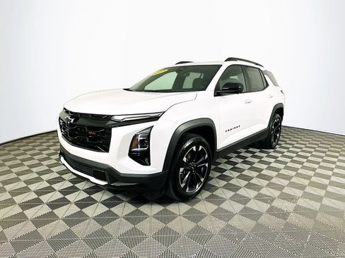 Used 2025 Chevrolet Equinox RS w/ Safety and Technology Package AWD/4WD image 5