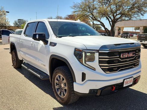Used 2024 GMC Sierra 1500 AT4 w/ AT4 Premium Package image 6