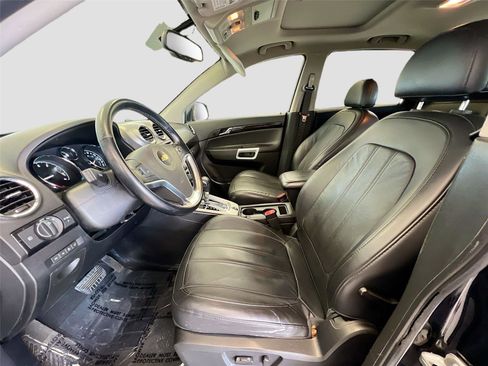Used 2014 Chevrolet Captiva Sport LT w/ Convenience Package FWD image 6