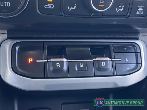 Used 2020 GMC Acadia SLE w/ Driver Convenience Package FWD image 30