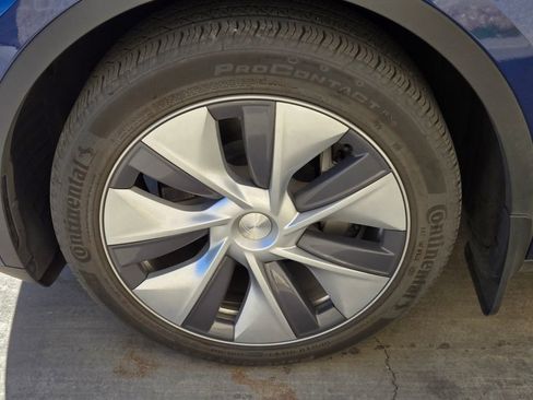 Used 2024 Tesla Model Y Long Range image 5