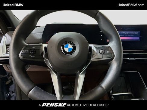 Used 2025 BMW X2 xDrive28i AWD/4WD image 6