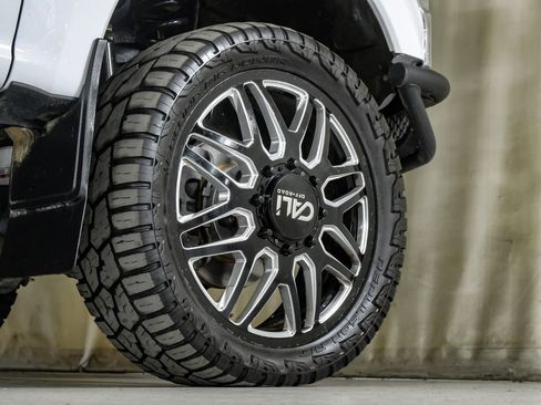 Used 2022 Ford F350 Lariat image 52