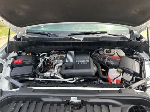 Used 2025 Chevrolet Silverado 1500 LTZ image 27