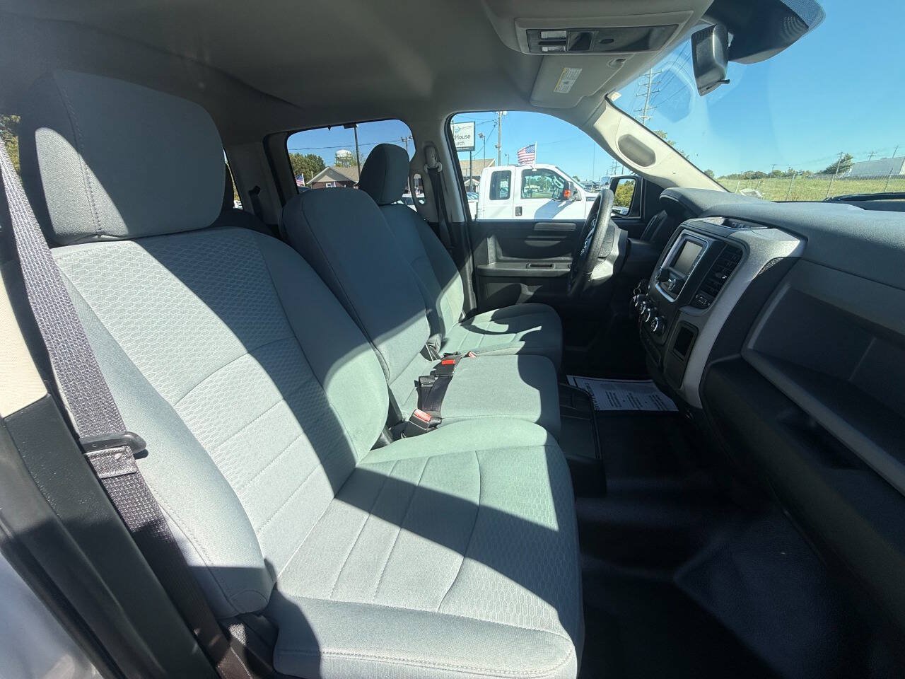Used 2016 RAM 1500 Tradesman w/ Popular Equipment Group AWD/4WD image 9