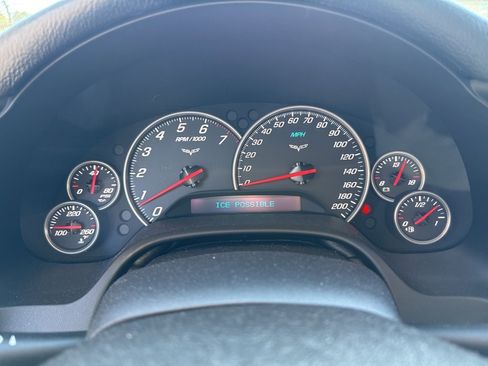 Used 2009 Chevrolet Corvette Coupe image 12