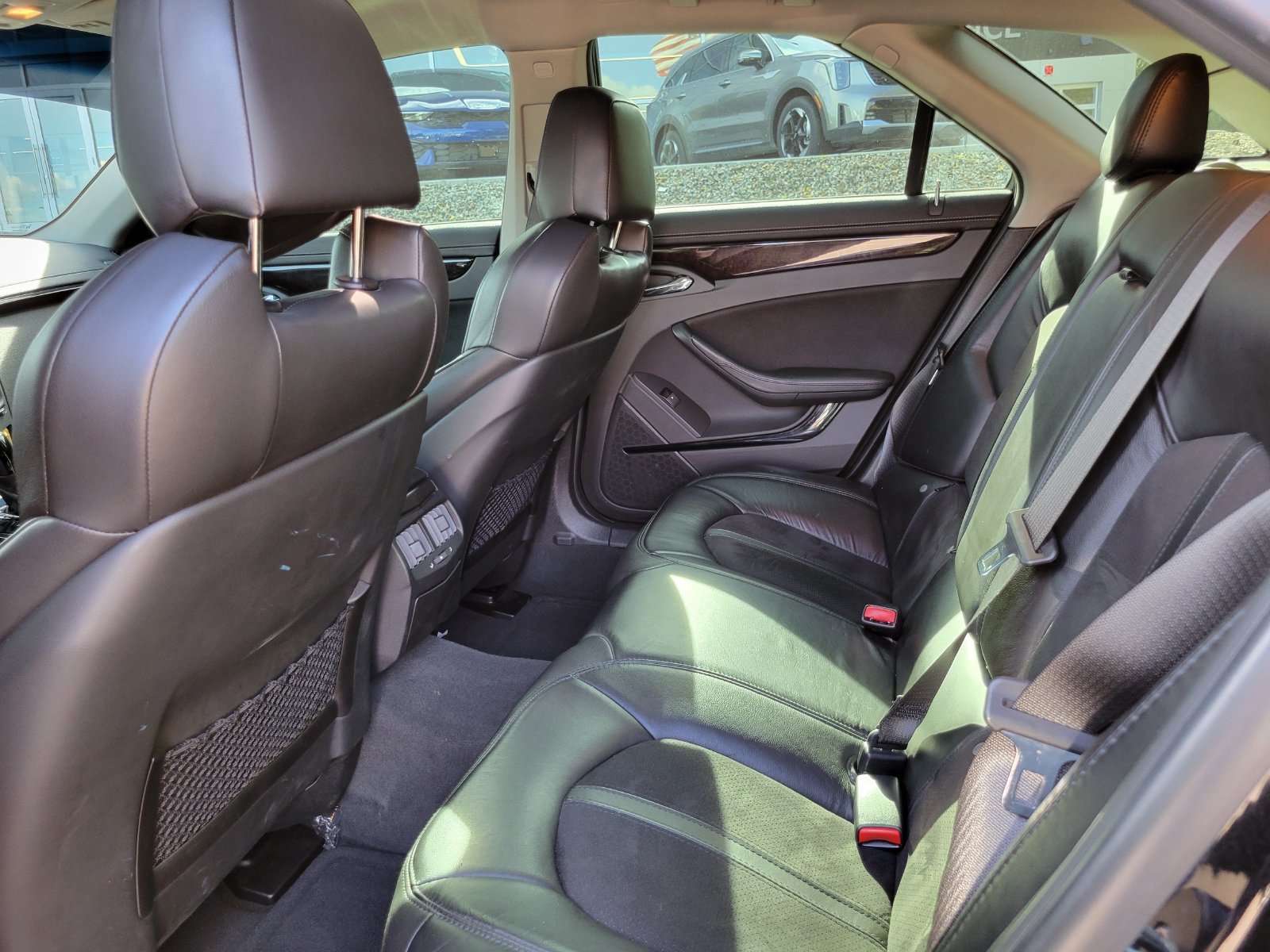 Used 2011 Cadillac CTS V RWD image 31