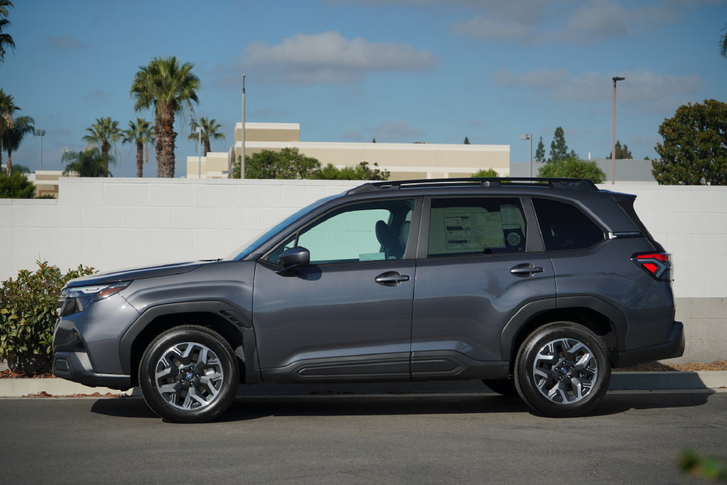 New 2026 Subaru Forester Premium AWD/4WD image 3